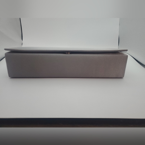 Vintage Fold Over, Magnetic Snap Closure, with Beaded Strap - Picture 6 of 13